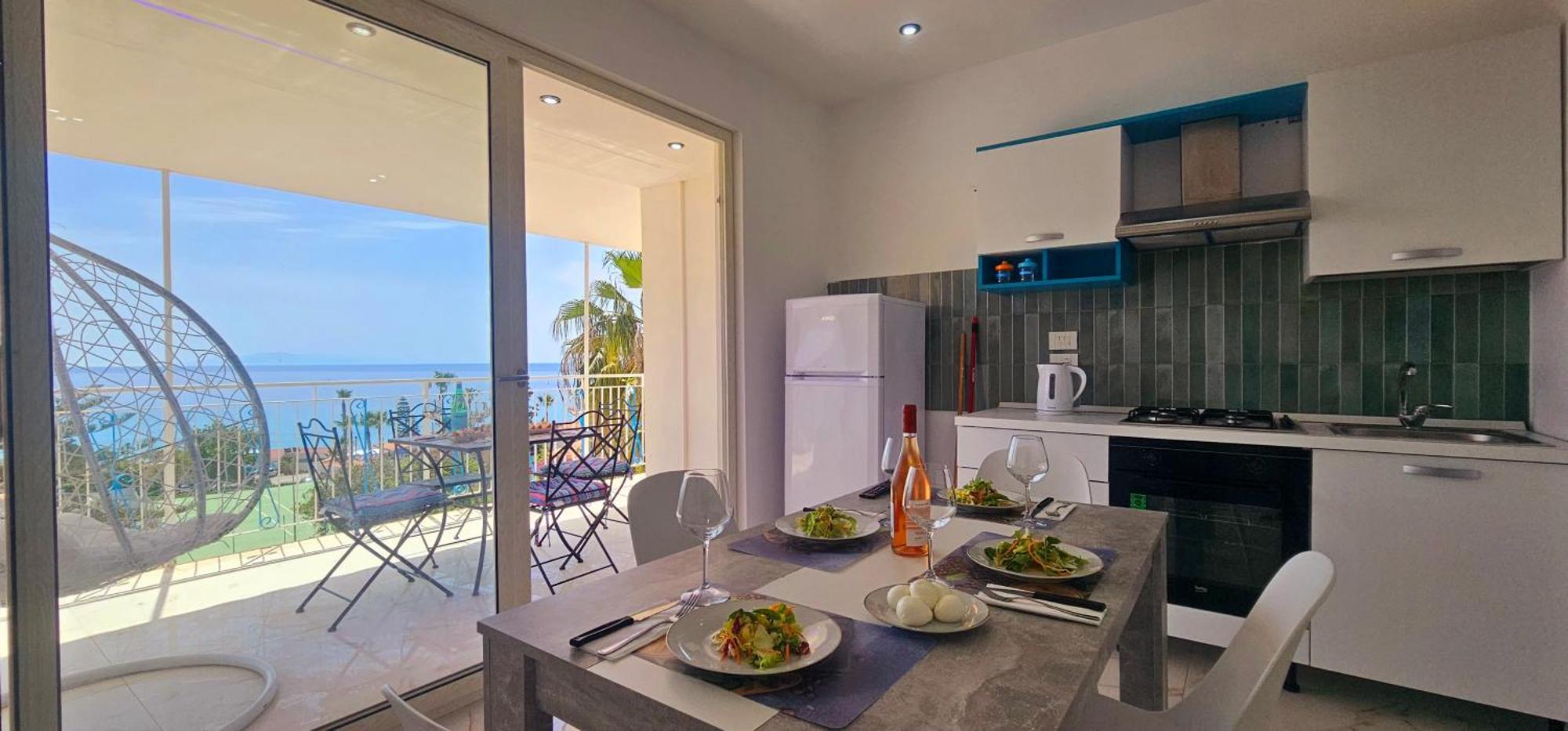 Ninfa Sul Mare Apartments 50 M E T R I Dal Mare Parcheggio Gratuito Custodito Capo Vaticano Exterior photo