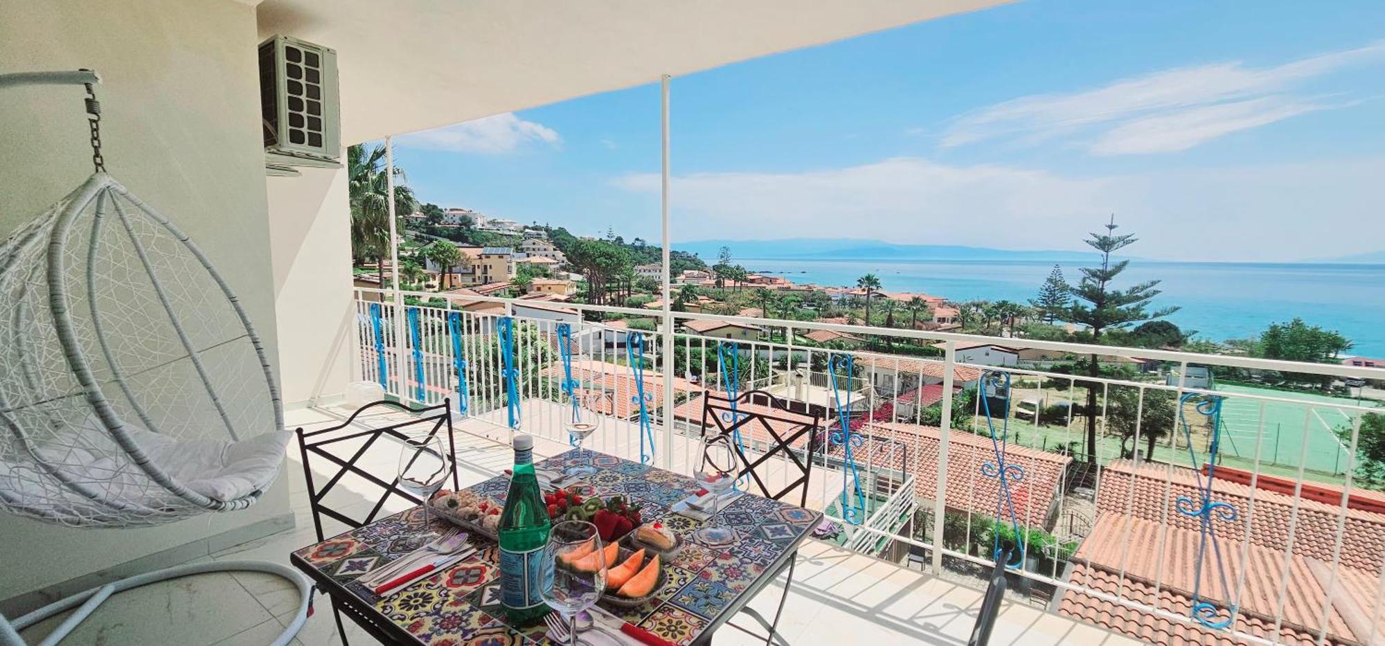 Ninfa Sul Mare Apartments 50 M E T R I Dal Mare Parcheggio Gratuito Custodito Capo Vaticano Exterior photo
